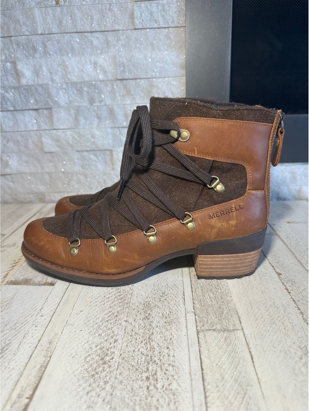 Merrell Women’s Brown Leather Lace Up Ankle Boots Size 9 J004418